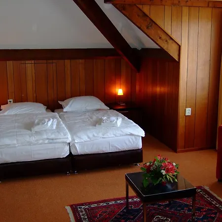 Musschenberg Szálloda 2*